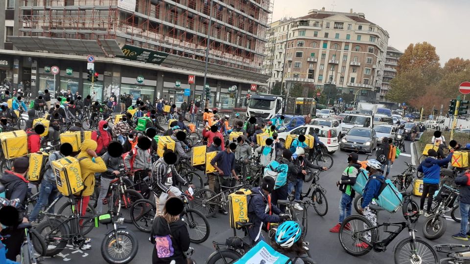 Sciopero rider Milano