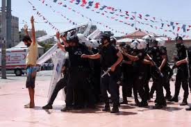 violenze della polizia in Turchia