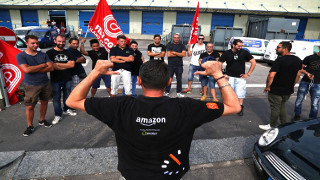 Bloccati magazzini Amazon